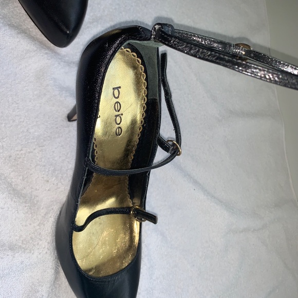 BeBe strikes again w/ Classic Narrow Closed Toe. - Picture 7 of 8
